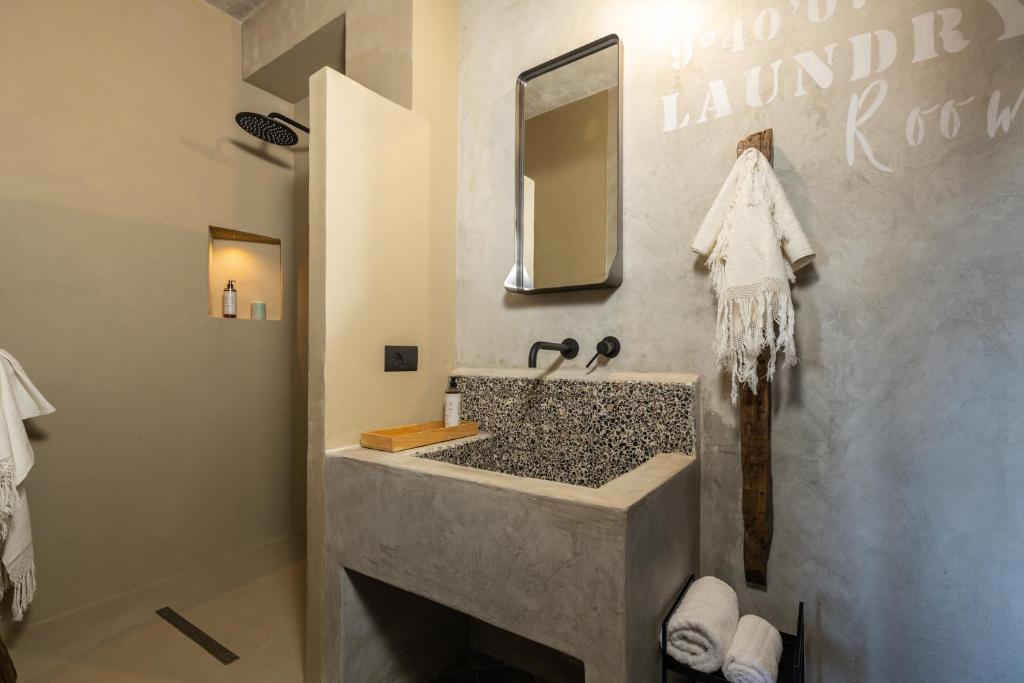 Koupelna v ubytování Via Roma Charming Rooms