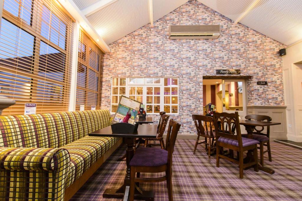 The Mayfield Seamer - Resim 31