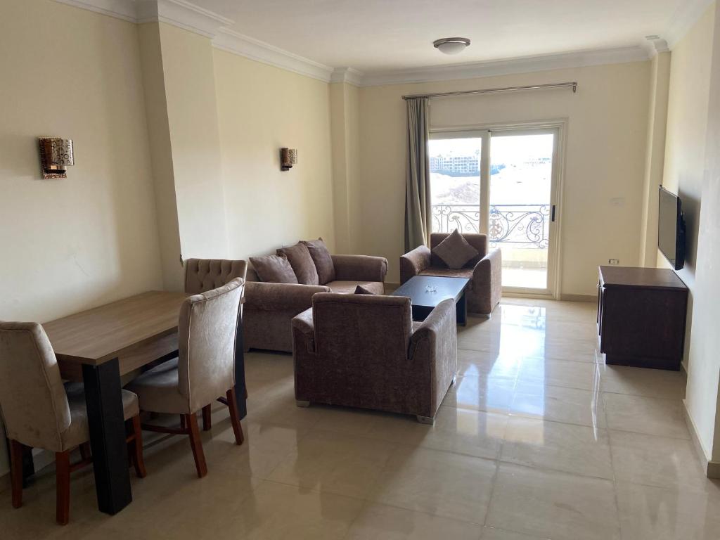 Bahga Palace 5 Residential Apartments - Two-Bedroom Apartment With Sea View
