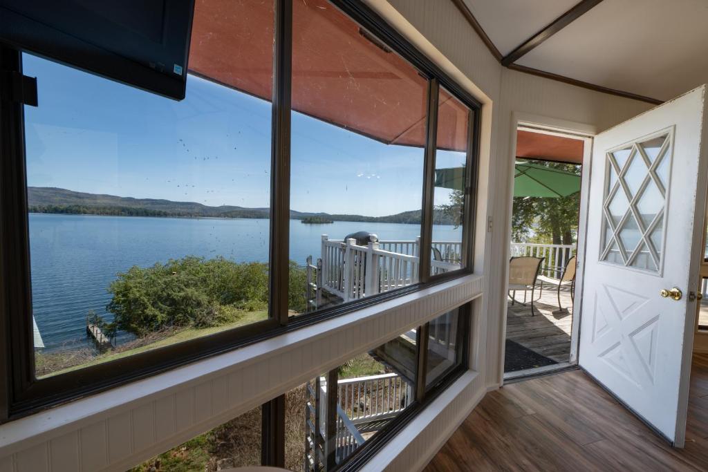 Depe Dene Lakeside Resort - Suíte Redonda De Três Quartos à Beira Do Lago