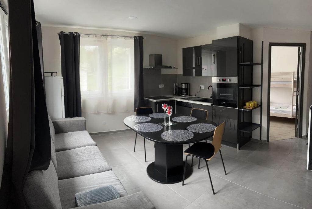 Zdjęcie z galerii obiektu Appartement du mont d or 3 chambres w mieście Jougne