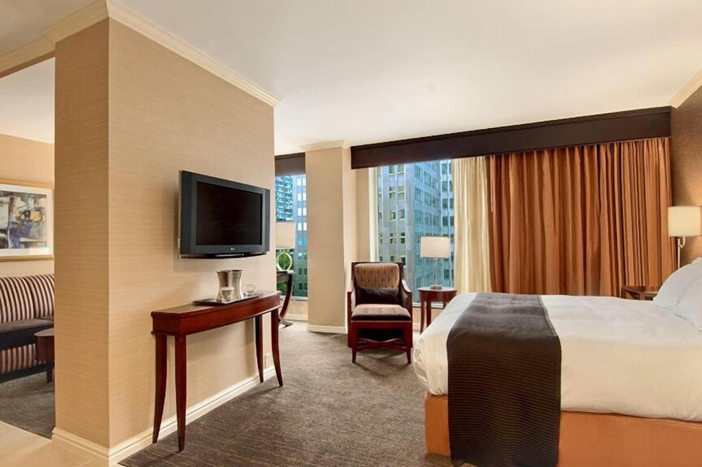 Wyndham Grand Pittsburgh photo