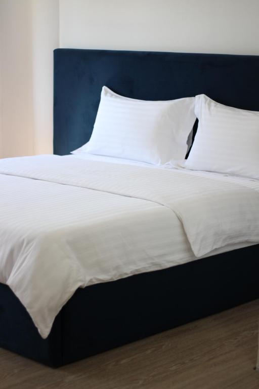 Holiday Apartment Tirana - Image 6
