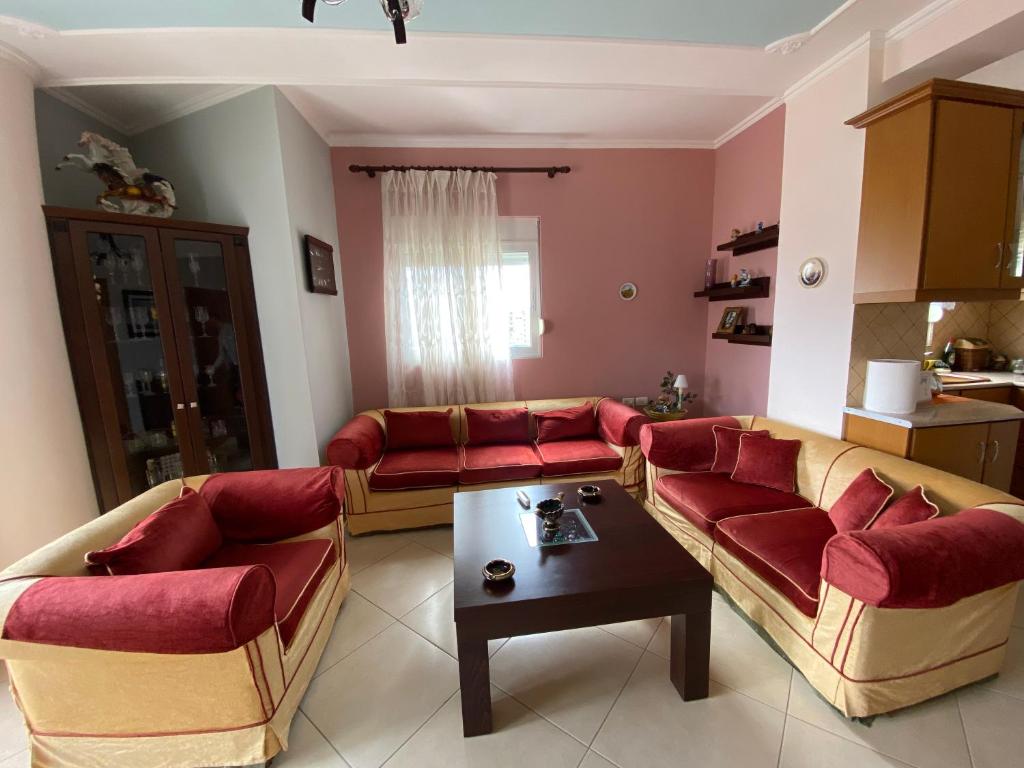 Christos Apartment 17 - Image 1
