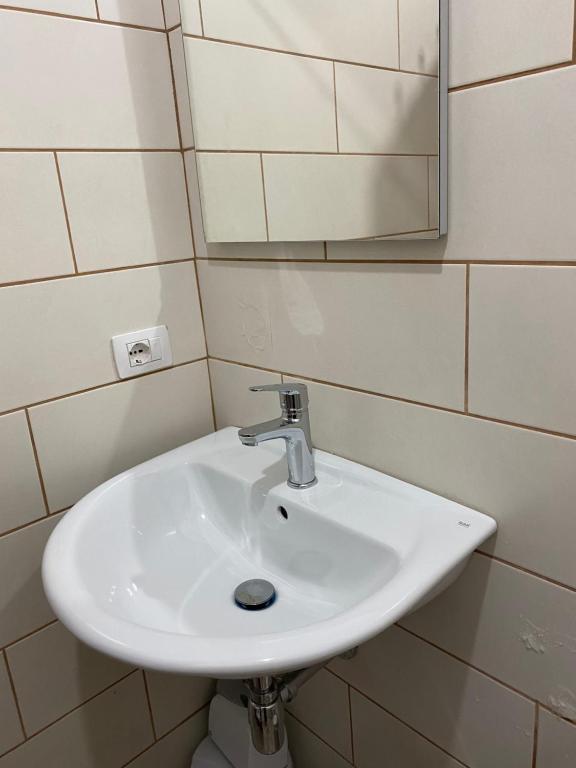 Rupa Guest House Camping Shkoder - Standard Triple Room