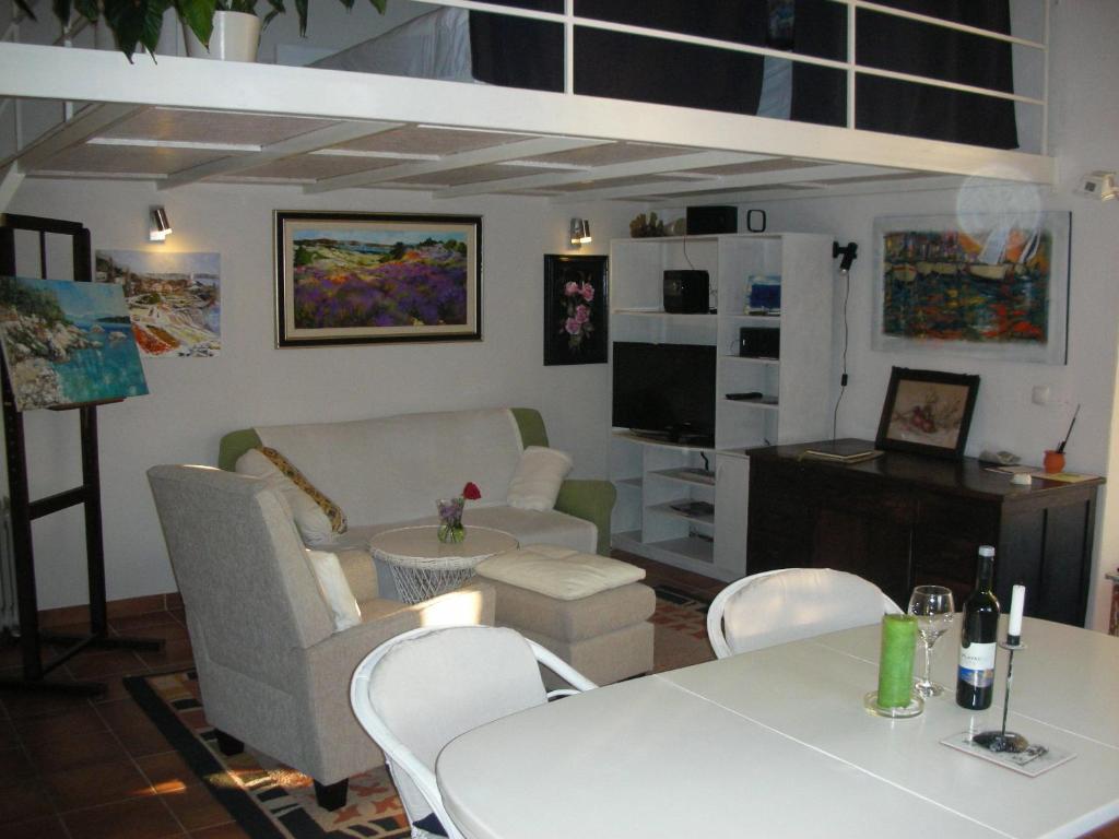 Un televizor și/sau centru de divertisment la Apartment Croatia Art