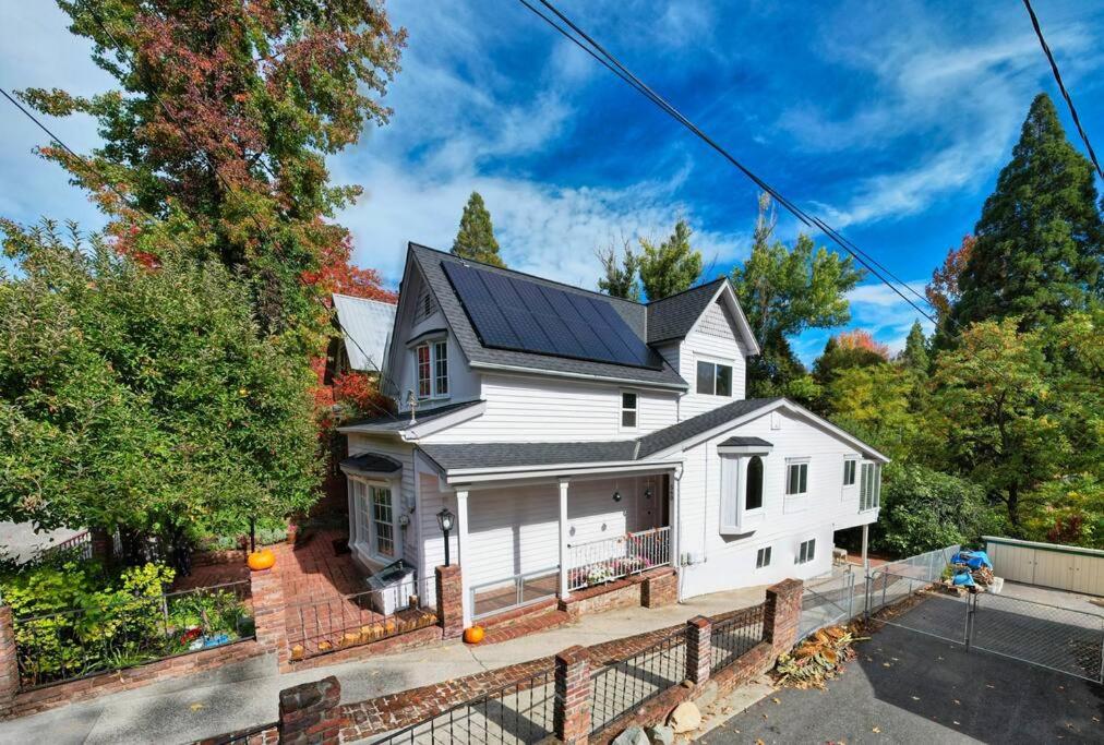 Beautiful Downtown Home, Nevada City (updated prices 2024)