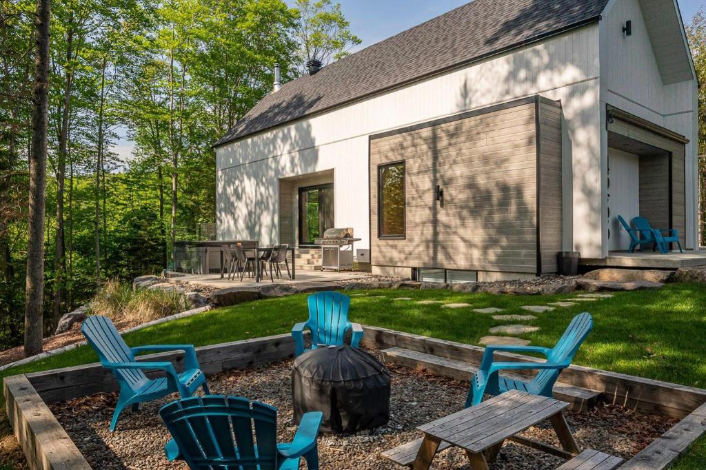 Zahrada ubytování Chalet Haut-Bois - Hiking, Skiing and Spa