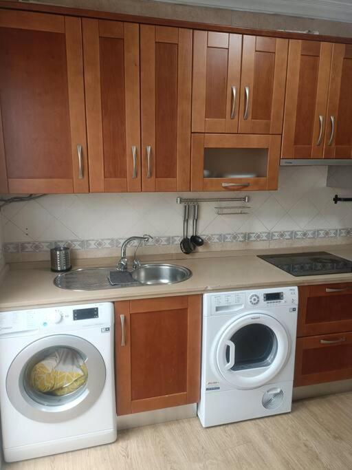 Kuchyňa alebo kuchynka v ubytovaní Apartamento familiar