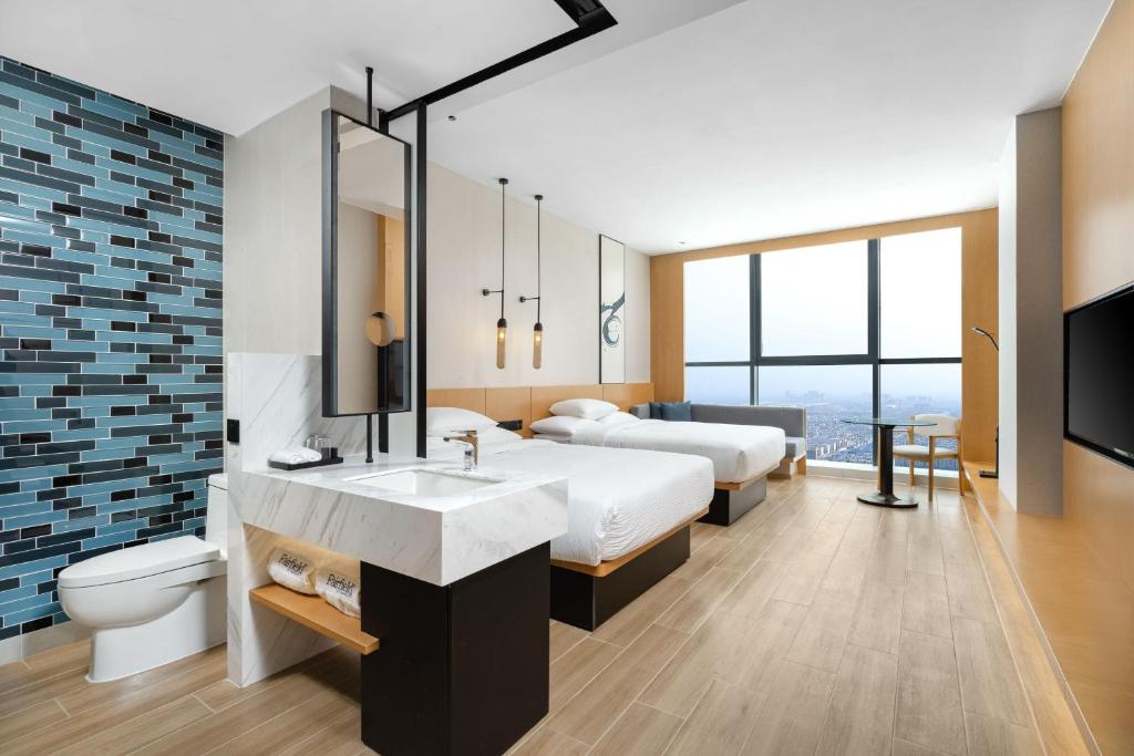Fairfield by Marriott Shijiazhuang High-Tech Zone - Executive Double, Guest Room, 2 Doubles, City View