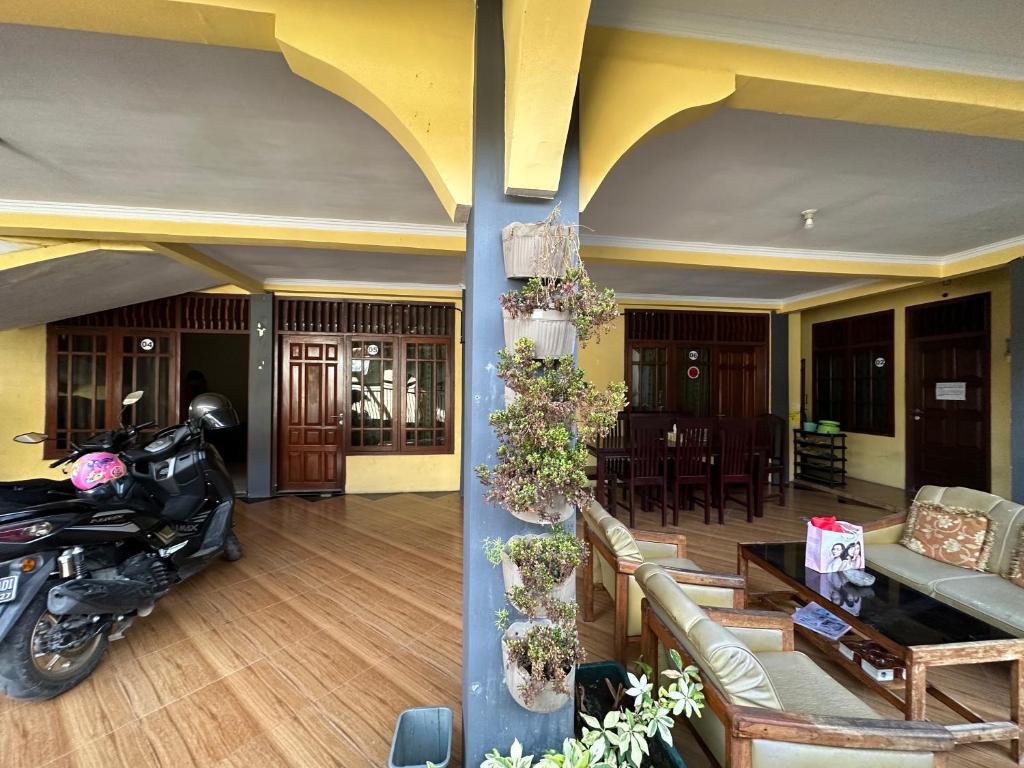 Fotografie z fotogalerie ubytování Nadyah Syariah Homestay v destinaci Ketapang