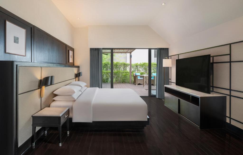 Hyatt Regency Phuket Resort - 6