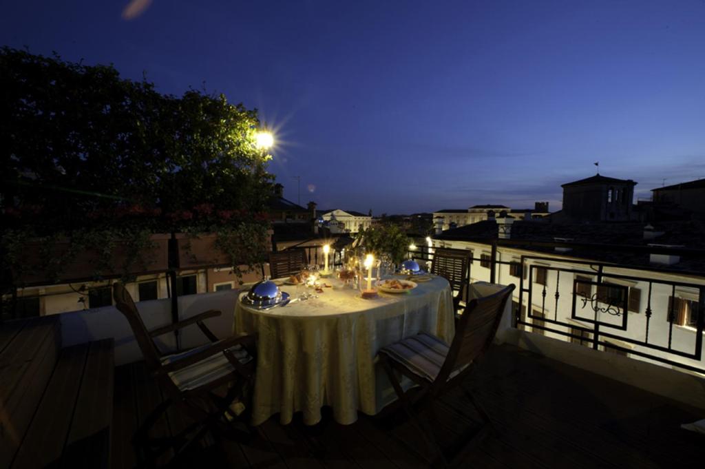Balkón nebo terasa v ubytování Hotel Bologna ***S