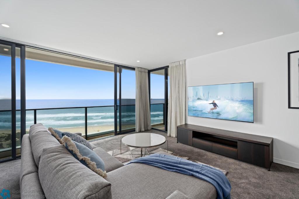 TV a/nebo společenská místnost v ubytování Oracle Resort Broadbeach - gclr