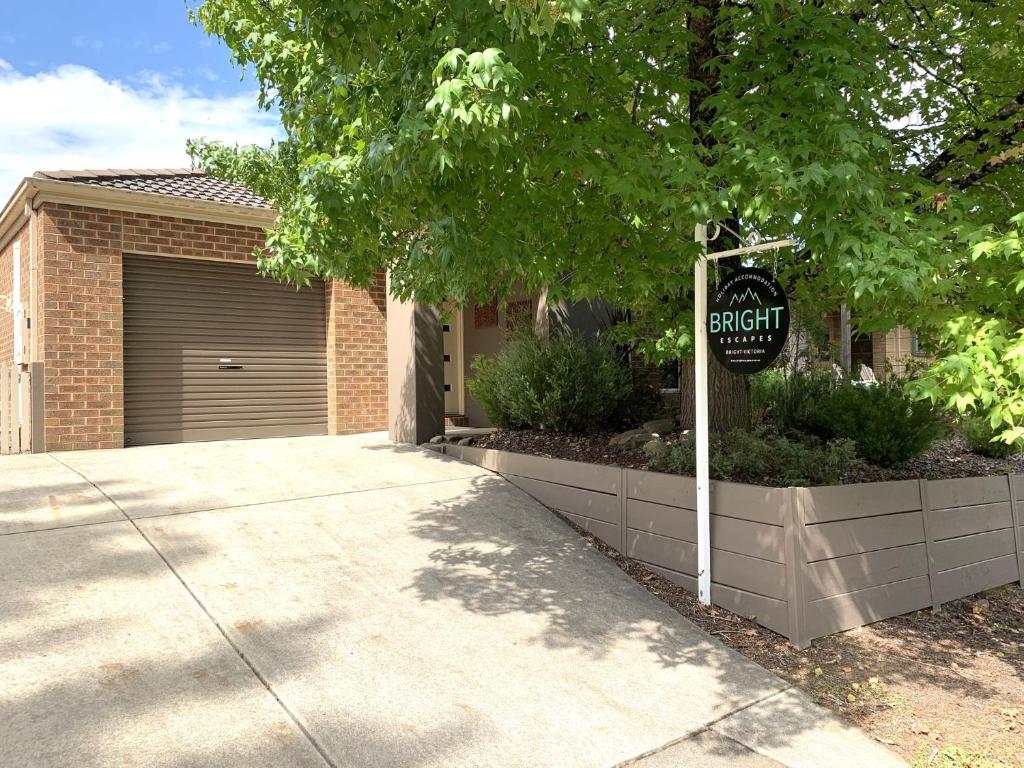 Το κτήριο όπου στεγάζεται  η παραθεριστική κατοικία