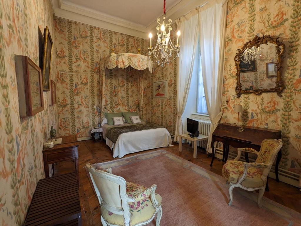 Posedenie v ubytovaní Maison d'hôtes - Hôtel particulier de Jerphanion Cambacérès