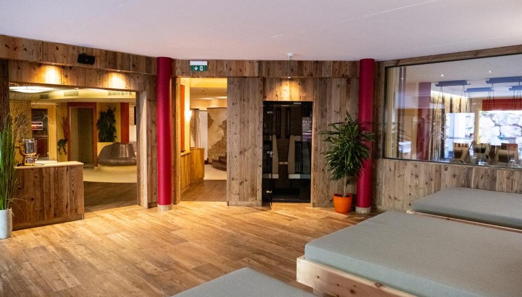 Ein Sitzbereich in der Unterkunft Hotel Lohningerhof