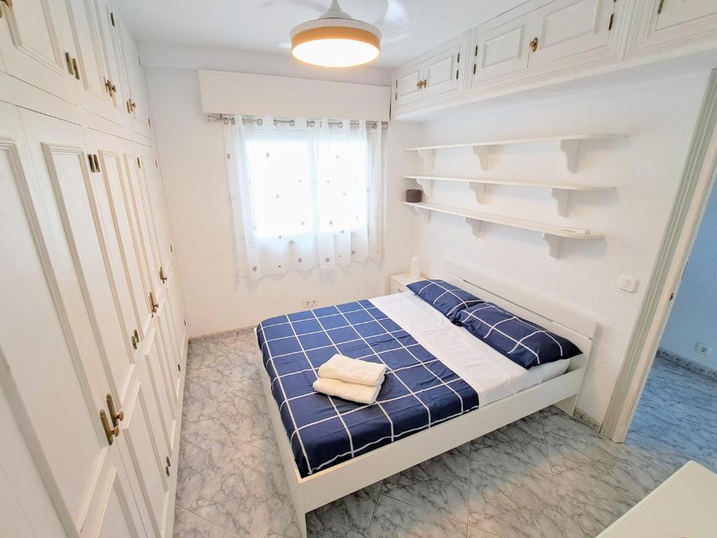 Postel nebo postele na pokoji v ubytování Sea Breeze