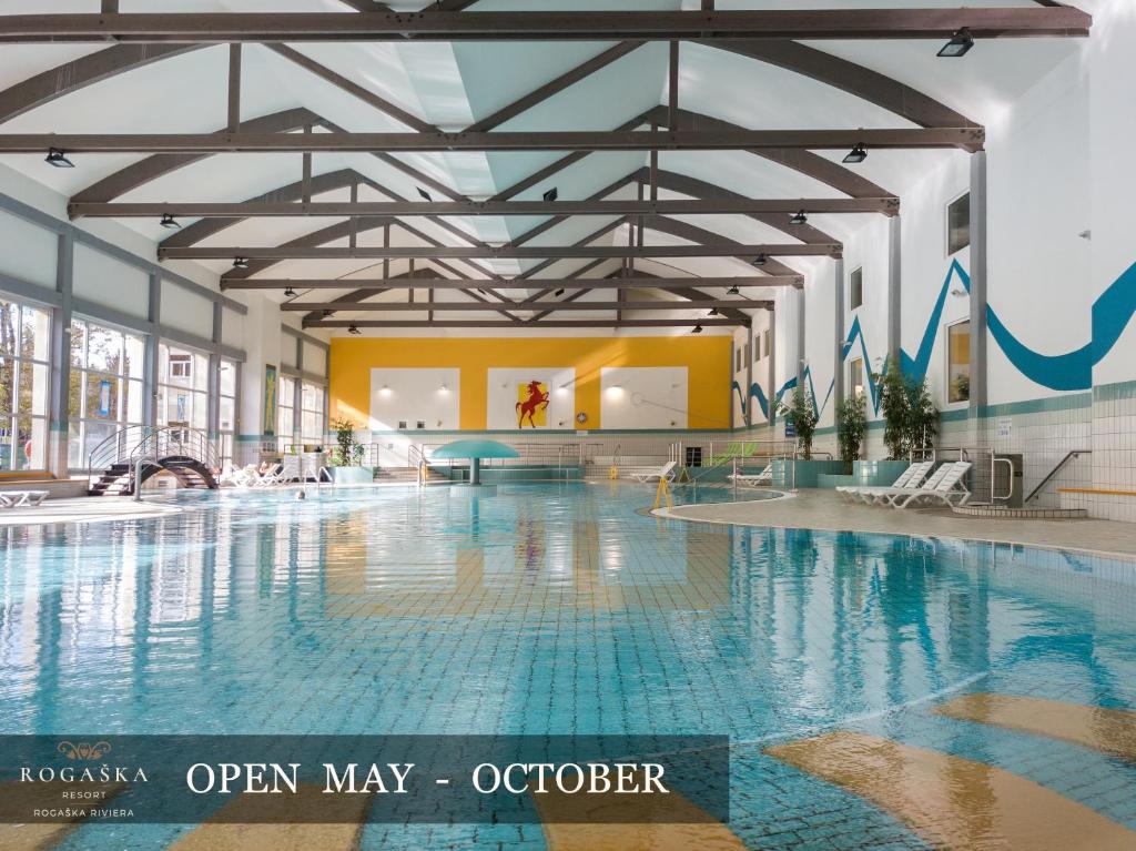 Bazén v ubytování Grand Hotel Rogaska nebo v jeho okolí