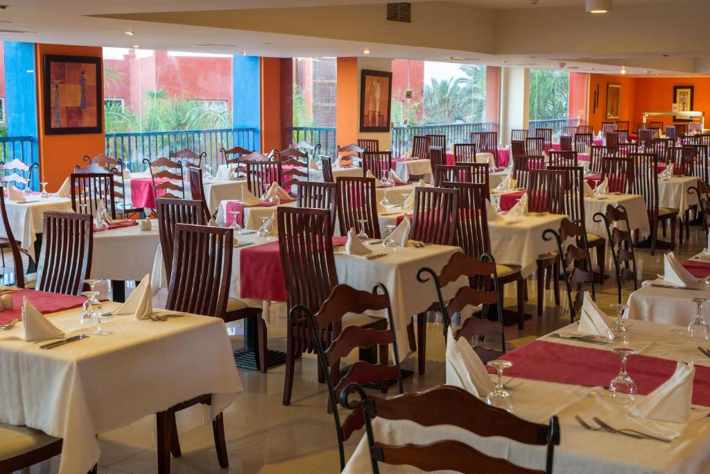 Restaurace v ubytování Aurora Bay Resort Marsa Alam