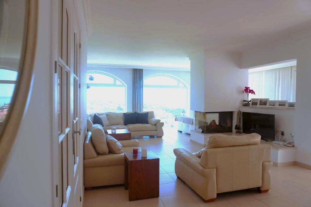 Posedenie v ubytovaní Villa Seaview Suncoast Luxury