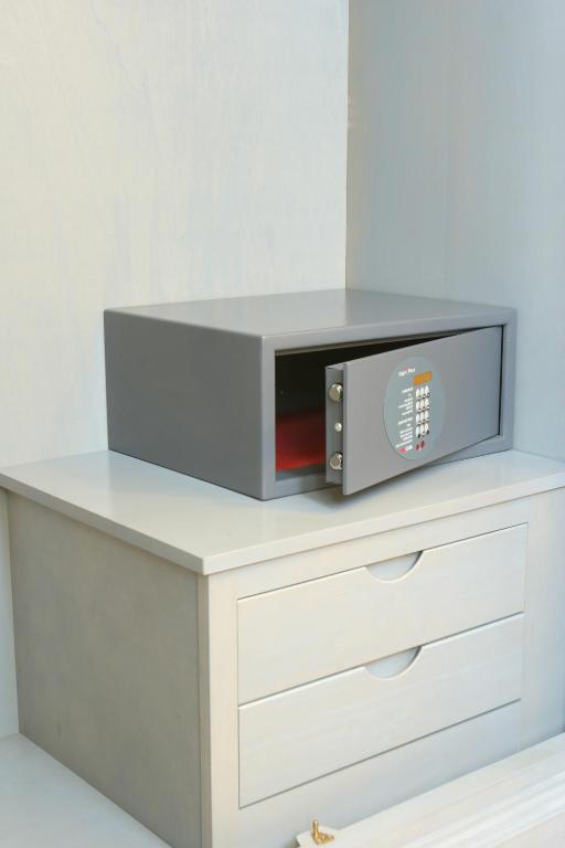 Hotel Fellini a Fontana di Trevi - Resim 5