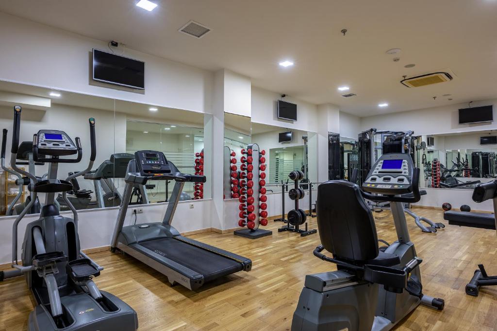 Fitness centrum a/nebo fitness zařízení v ubytování Astir Odysseus Kos Resort and Spa
