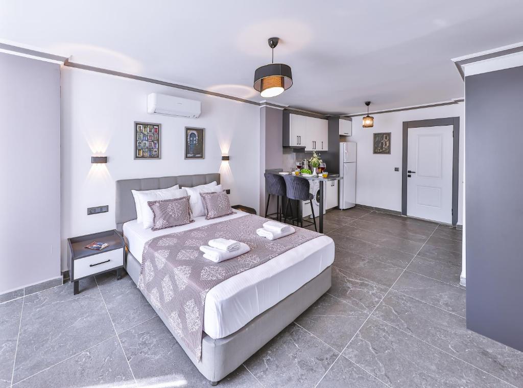 White House Apart - 16