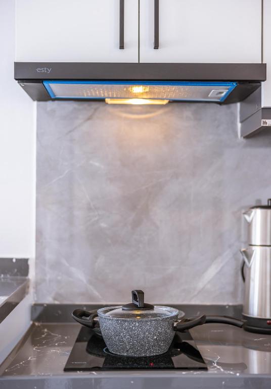 White House Apart - 2