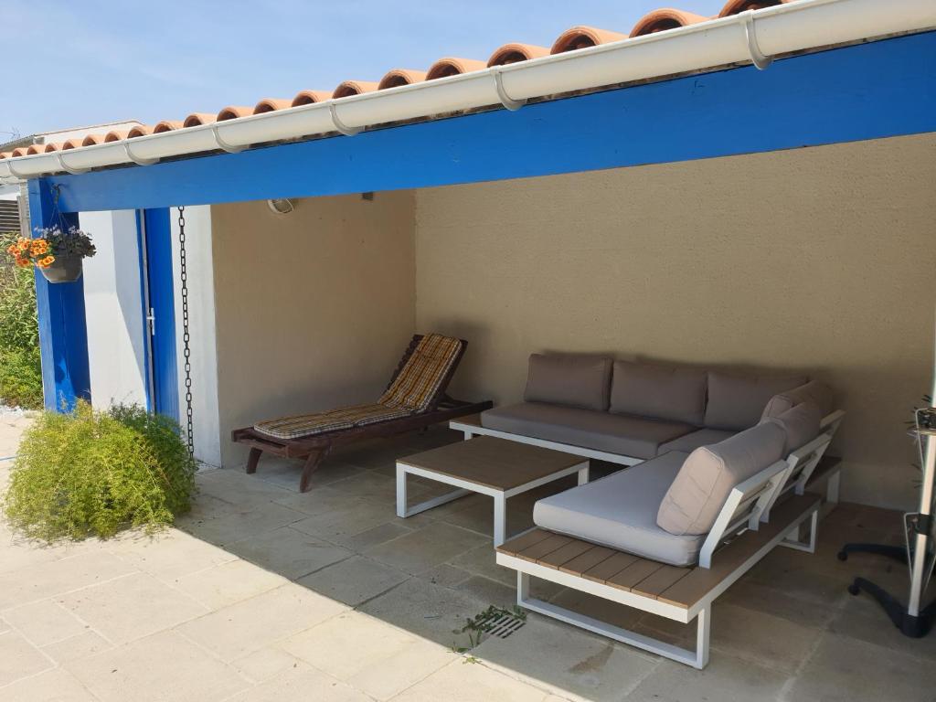 Posedenie v ubytovaní maison piscine