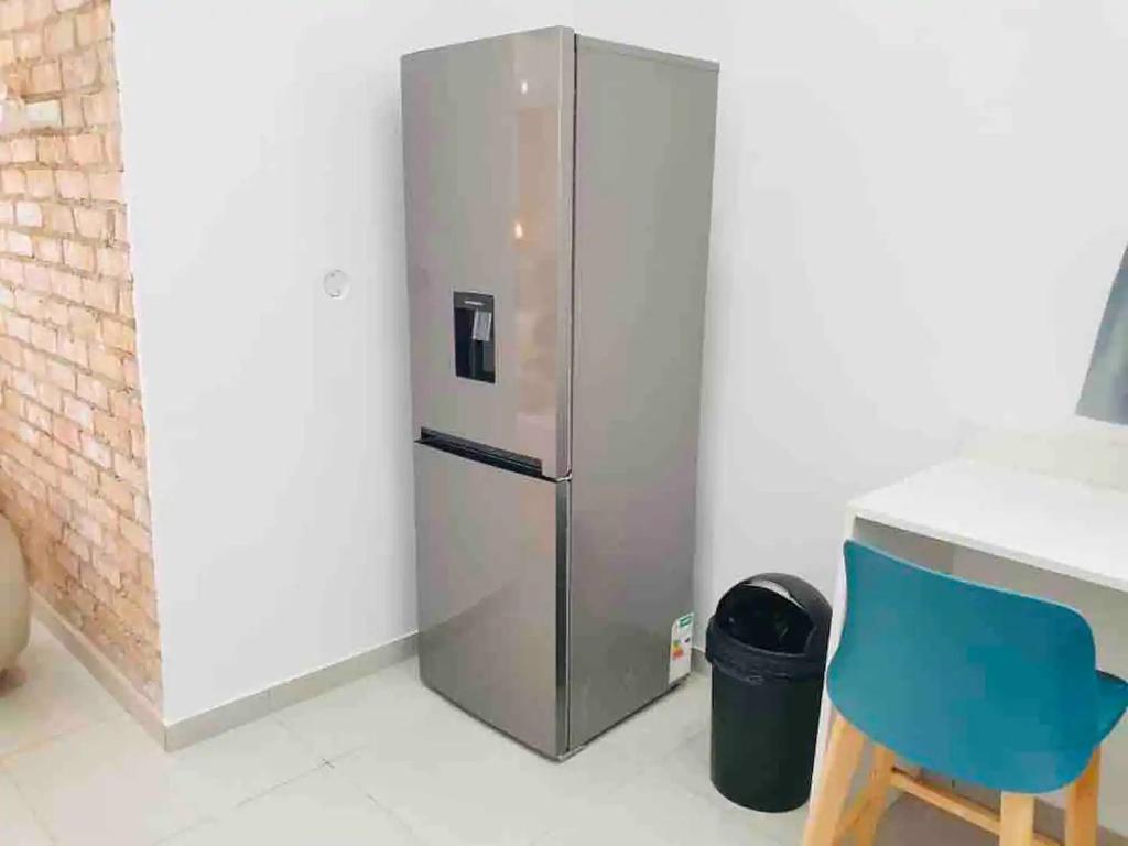 Contemporary 2 bed in Suburbs 2080, Bulawayo (updated prices 2024)