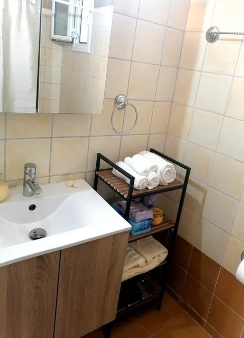 Koupelna v ubytování Vion Place Pilos