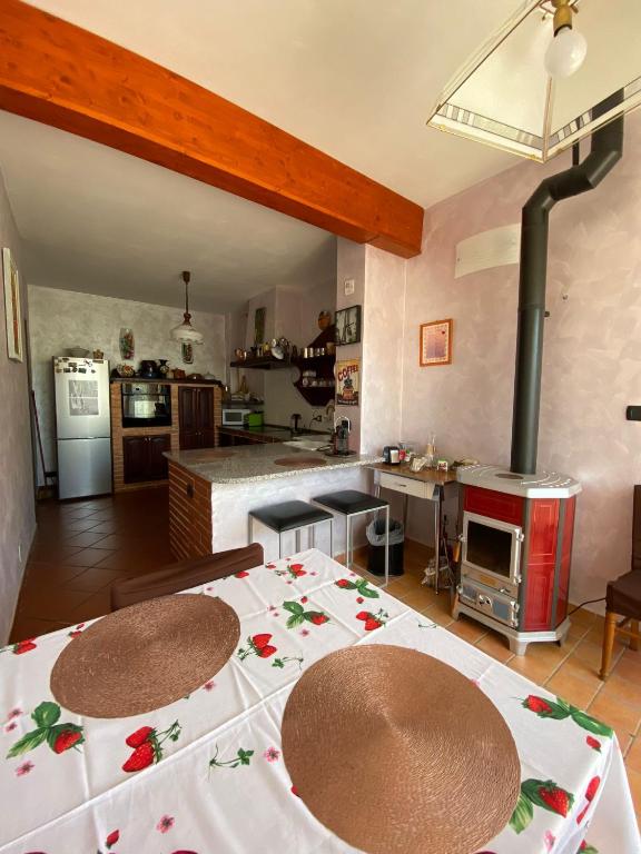 Kuchyňa alebo kuchynka v ubytovaní Villa Aurora
