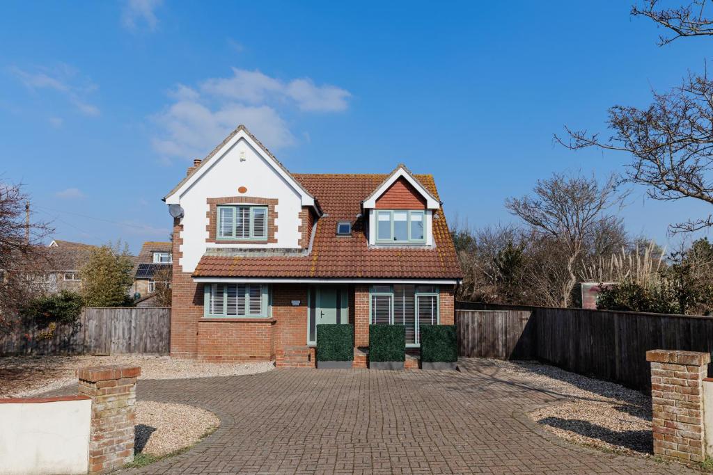 Sunseekers Colwell Bay, Totland Updated 2024 Prices