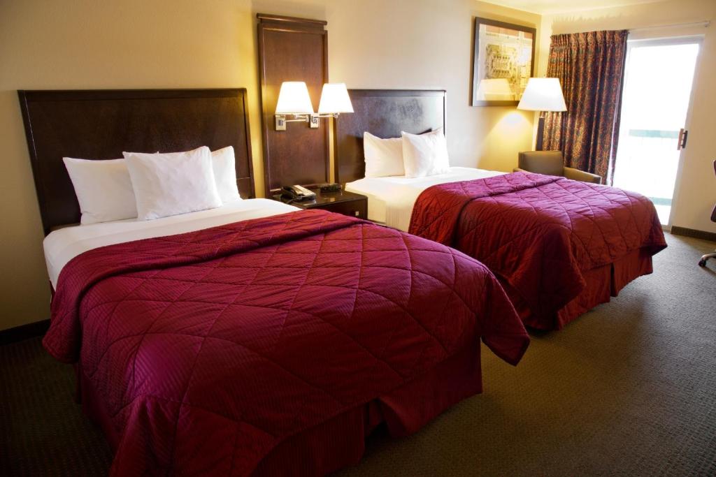 Cedars Inn - Habitación Queen Con Dos Camas Queen - No Fumadores