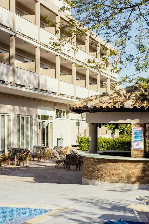 Bazén v ubytování Marco Polo Hotel nebo v jeho okolí