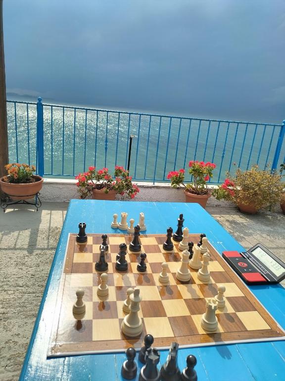 Fotografie z fotogalerie ubytování Papas Rooms on the Seafront v destinaci Oreoí