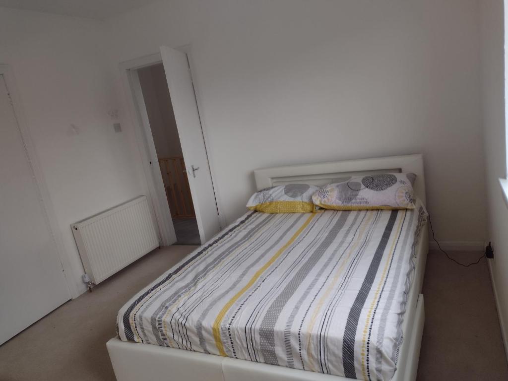 3/4 bedroom detached, Mauricewood Park EH26, Penicuik (updated prices 2024)