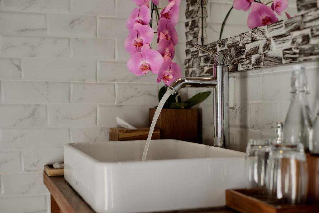 Ratni Ubud Villa - 17