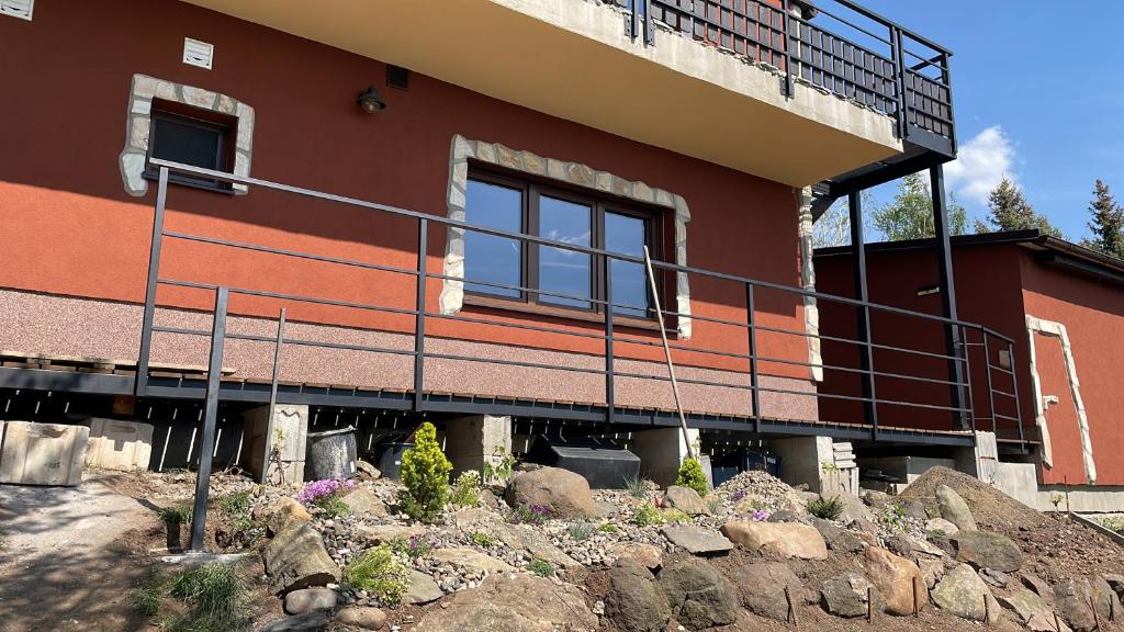 Budova, kde se apartmán nachází