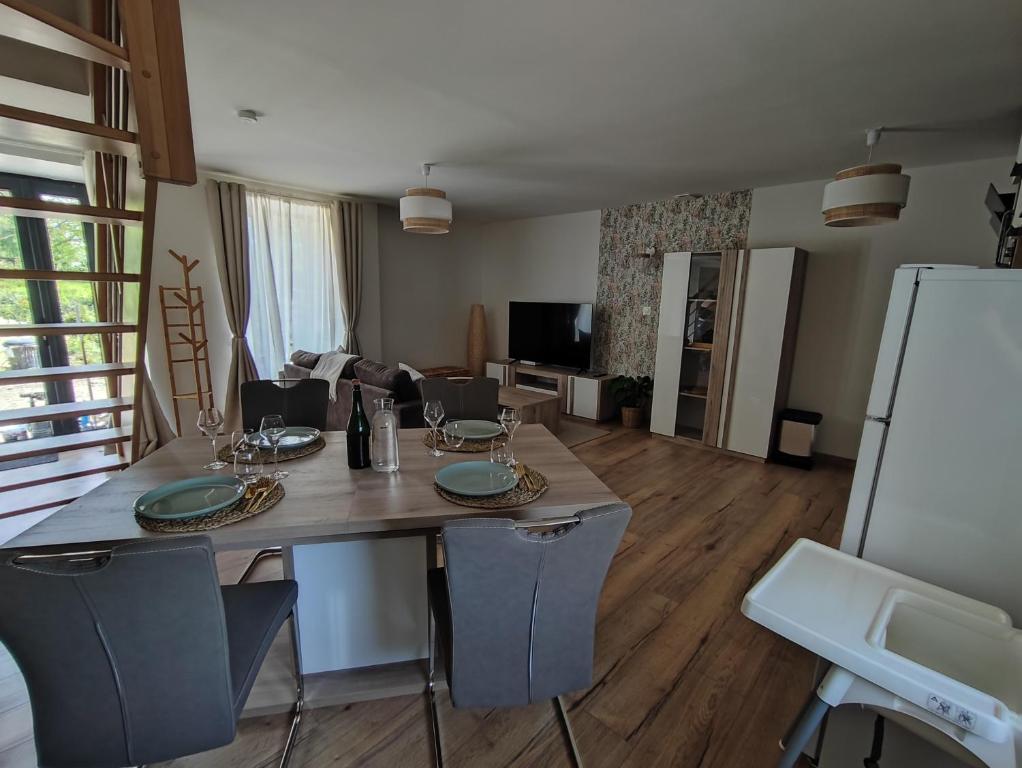 Dining area in the holiday home