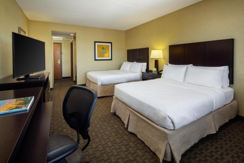 Postel nebo postele na pokoji v ubytování Holiday Inn Phoenix/Chandler by IHG