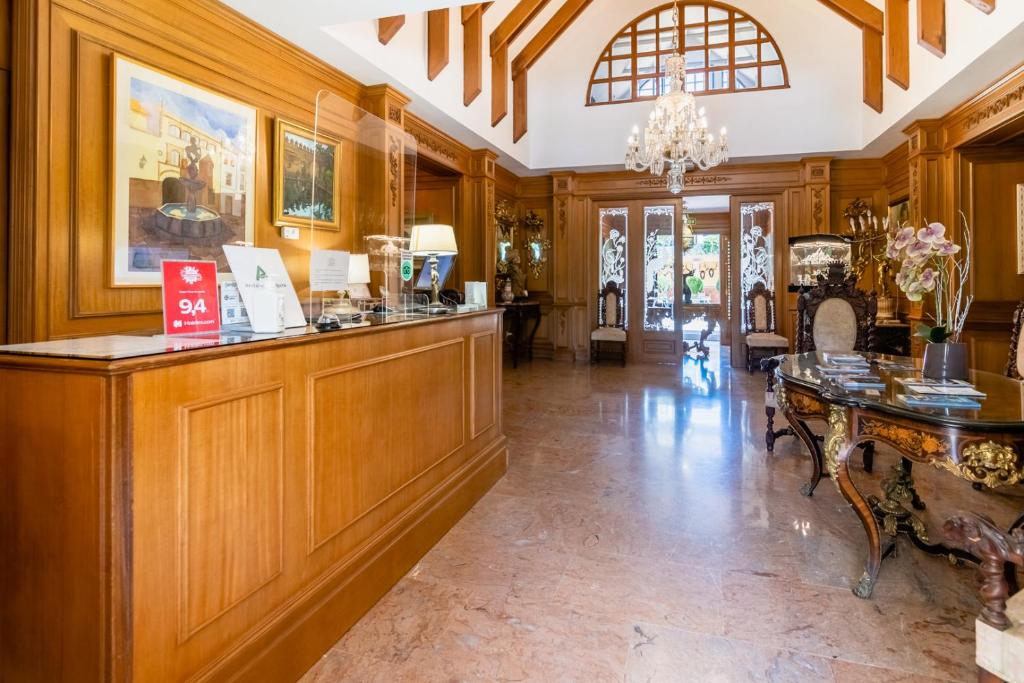 Restaurace v ubytování Hotel Riad Arruzafa