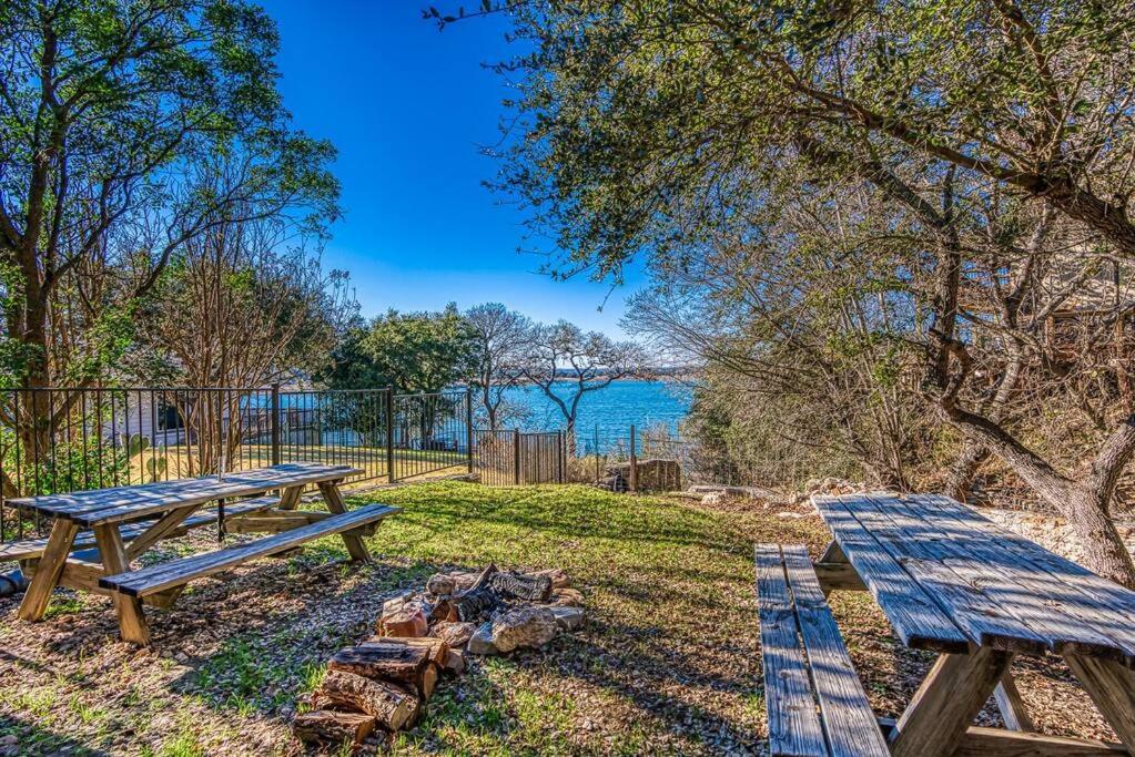 The Cove Directly on Canyon Lake! WATERFRONT, Canyon Lake (updated
