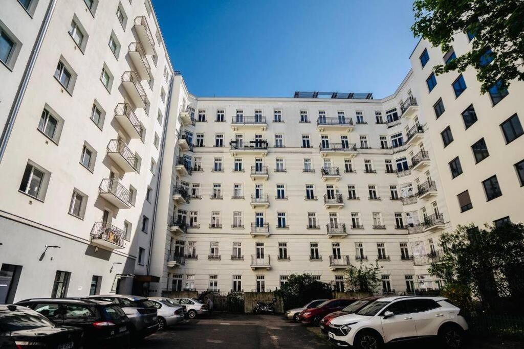 Apartment Marszalkowska Premium Warsaw City Center - 17