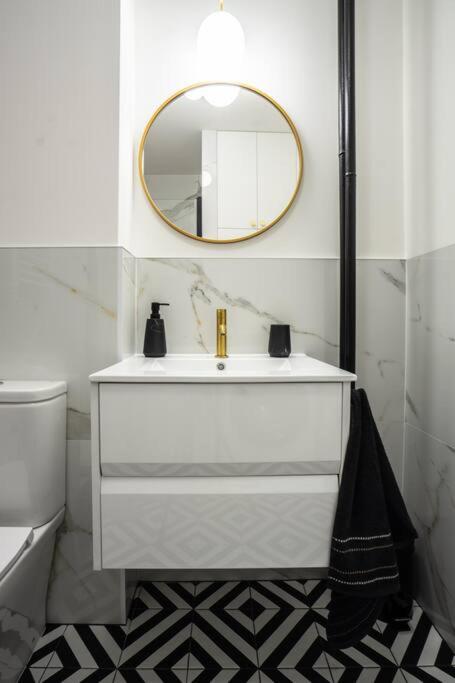 Apartment Marszalkowska Premium Warsaw City Center - 13