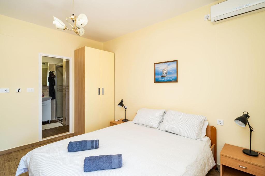 Rooms and Apartment Nike - 7