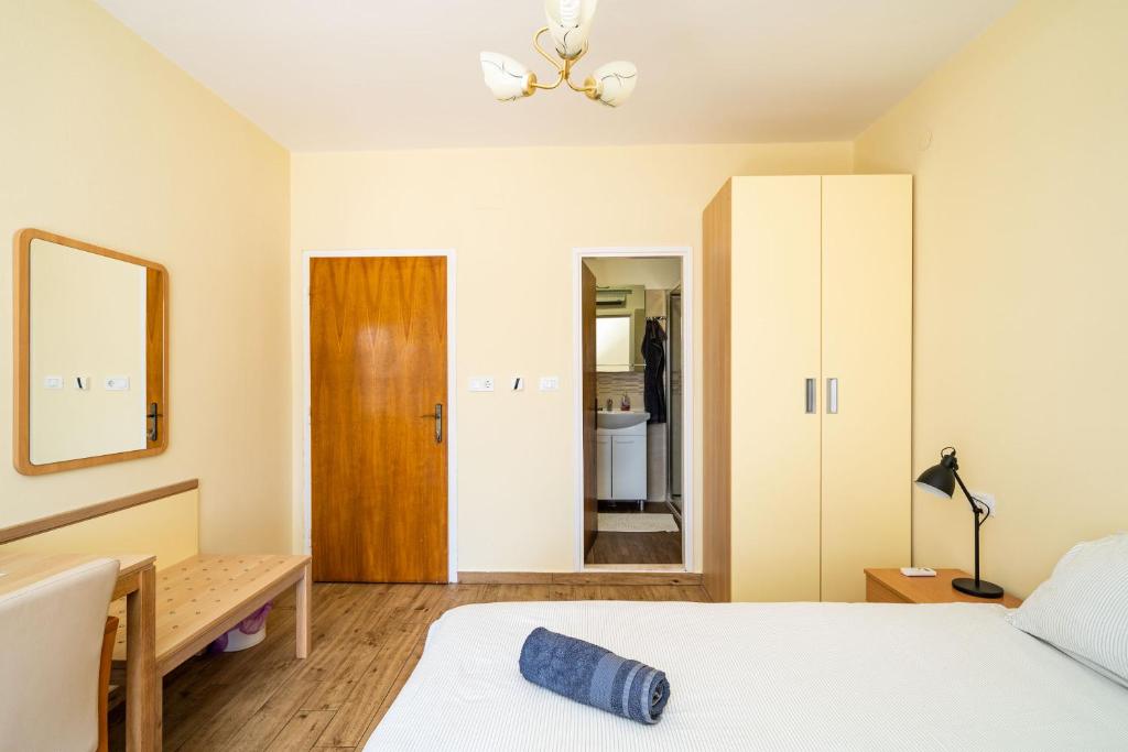 Rooms and Apartment Nike - 13