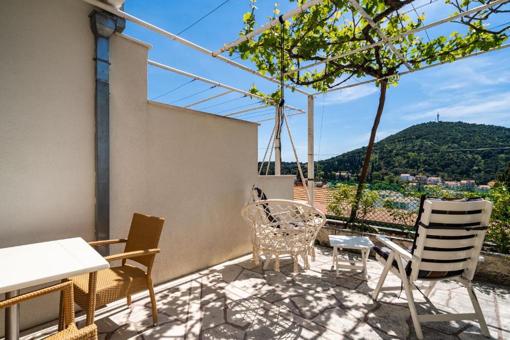 Rooms and Apartment Nike - 3