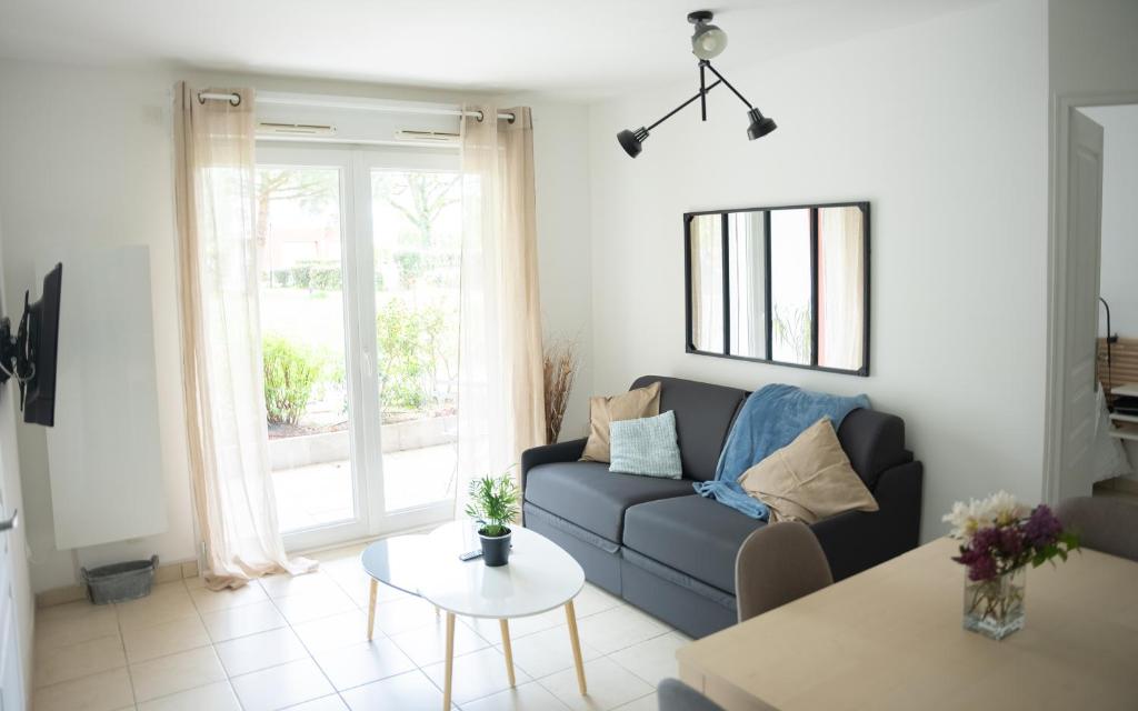 Zdjęcie z galerii obiektu Gîte de Florigny avec parking souterrain et terrasse w mieście Carquefou